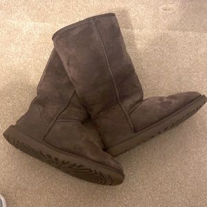 UGG classic tall boot